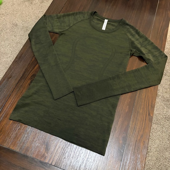 Lululemon Swiftly Tech Long Sleeve Crew Neck Top Thumb Holes Dark Olive Green - Picture 2 of 11